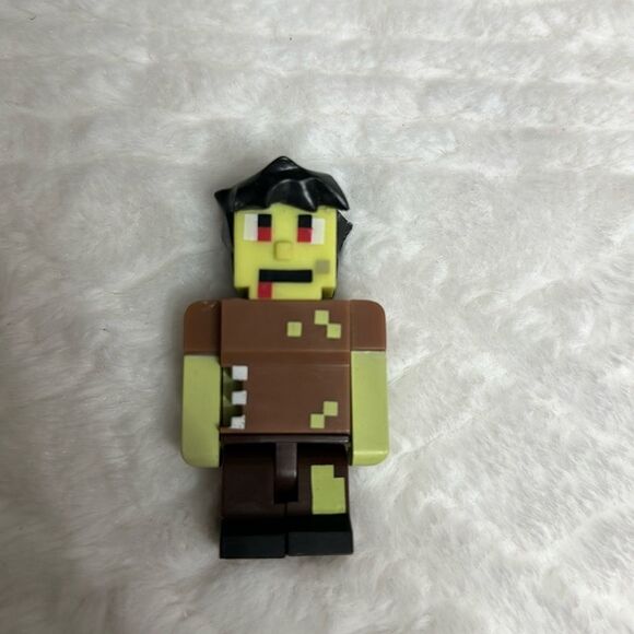 Minecraft Jazwares 2014 Terraria World Zombie Action Figure 3” Minecraft - Picture 4 of 10